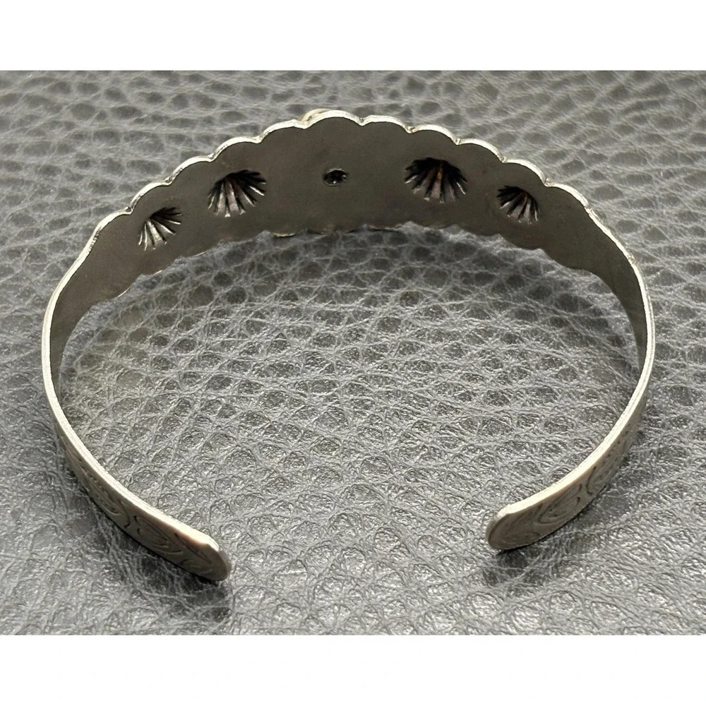 Vintage Southwestern Style Mother of Pearl Shell Cuff Bracelet Silver Tone 6.5